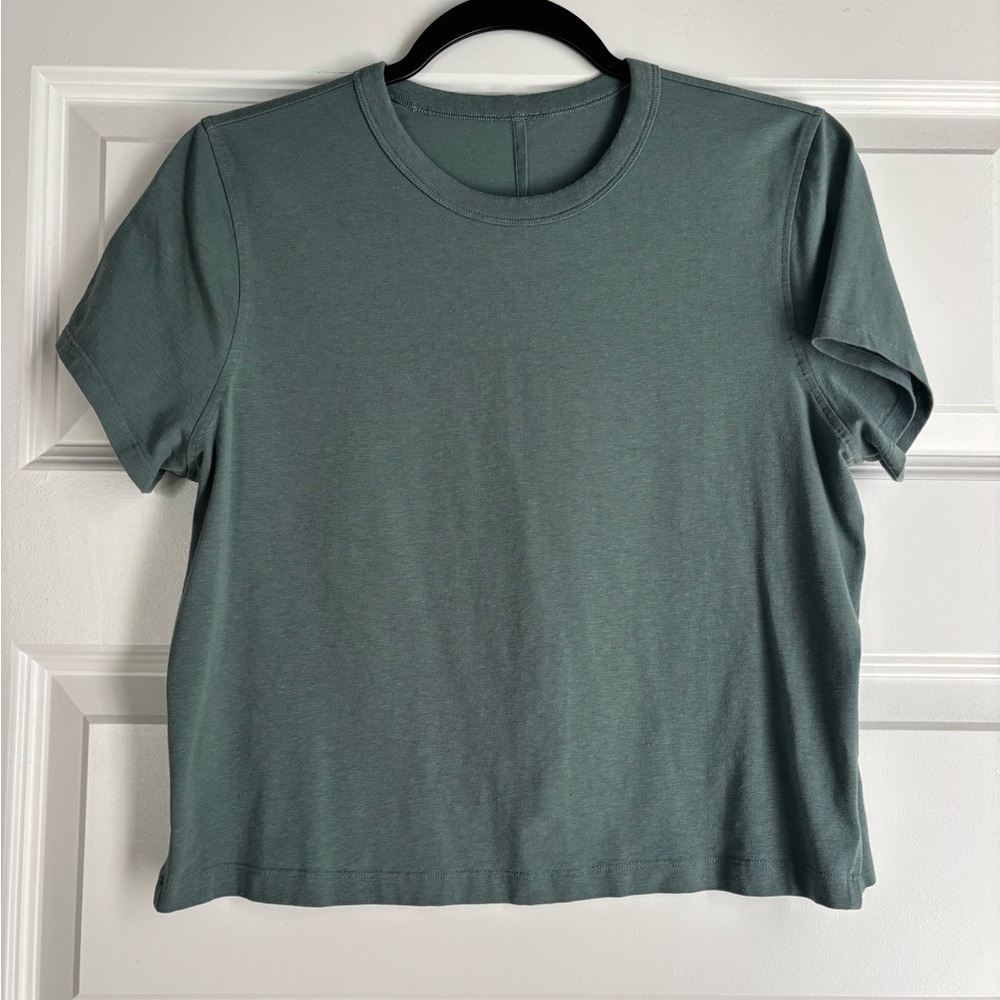 Lululemon Athletica Classic Fit Cotton Blend Tee